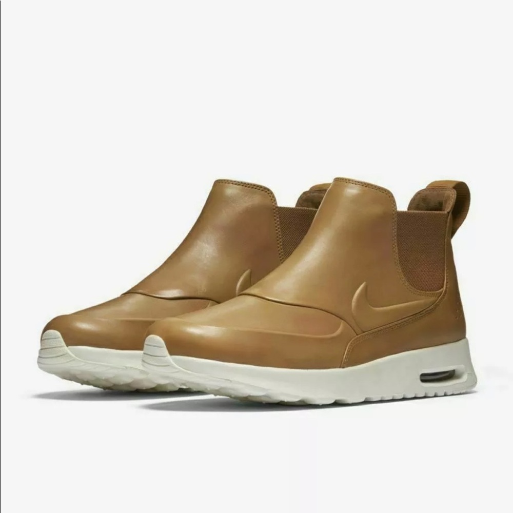 Nike Air Max Thea Mid Casual Chelsea Sneaker boot Size 11.5